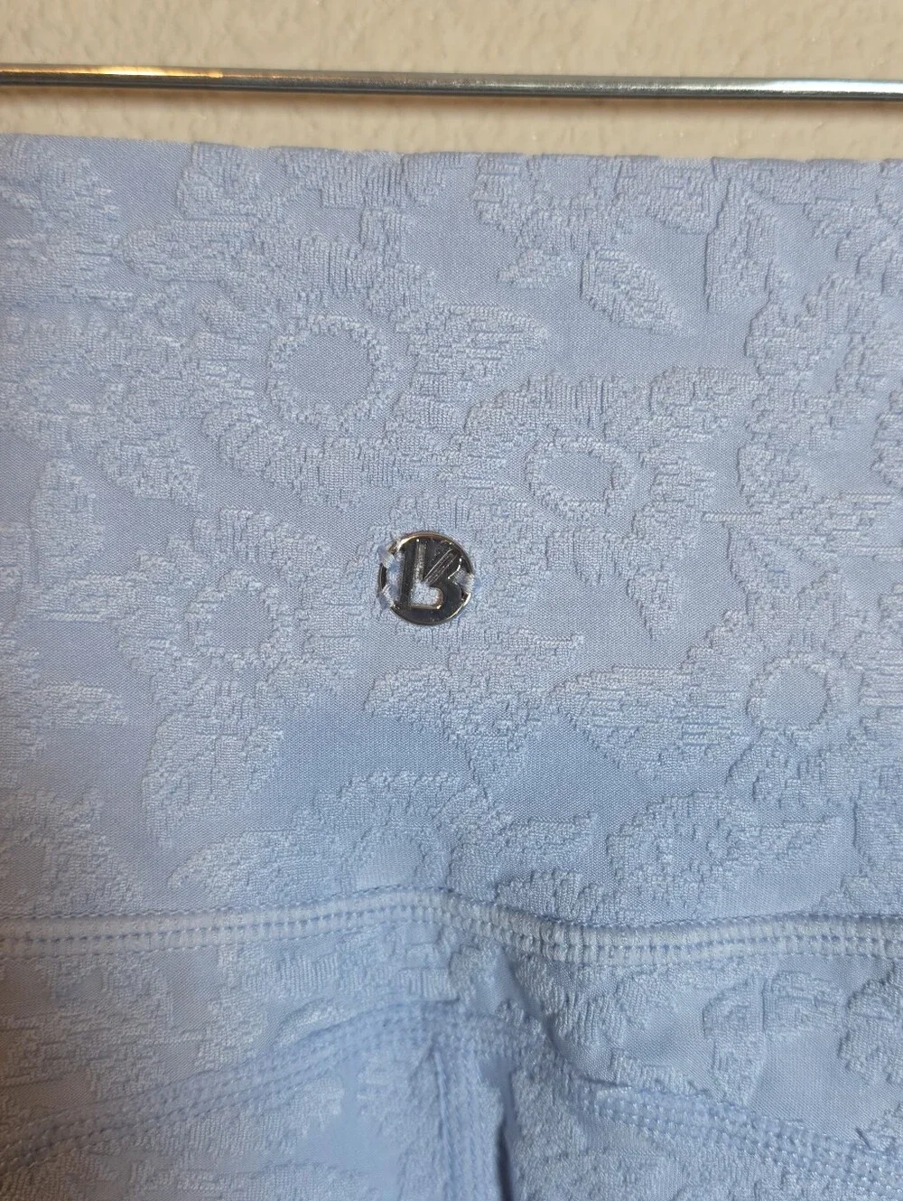 NWT ​Buffbunny Flower Power Textured Floral Leggings Tuxedo Blue Size L - Picture 8 of 10
